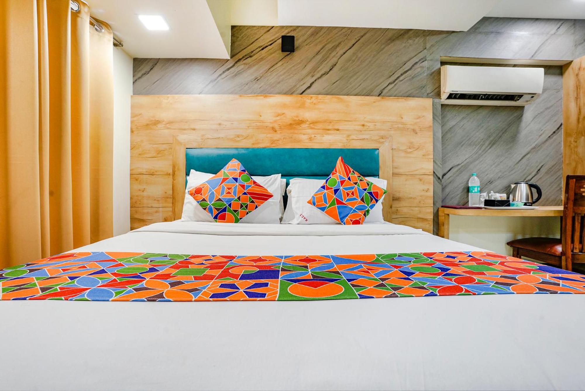 Fabexpress Amber Corp Inn - Nr Nesco Exhibition Center Βομβάη Εξωτερικό φωτογραφία